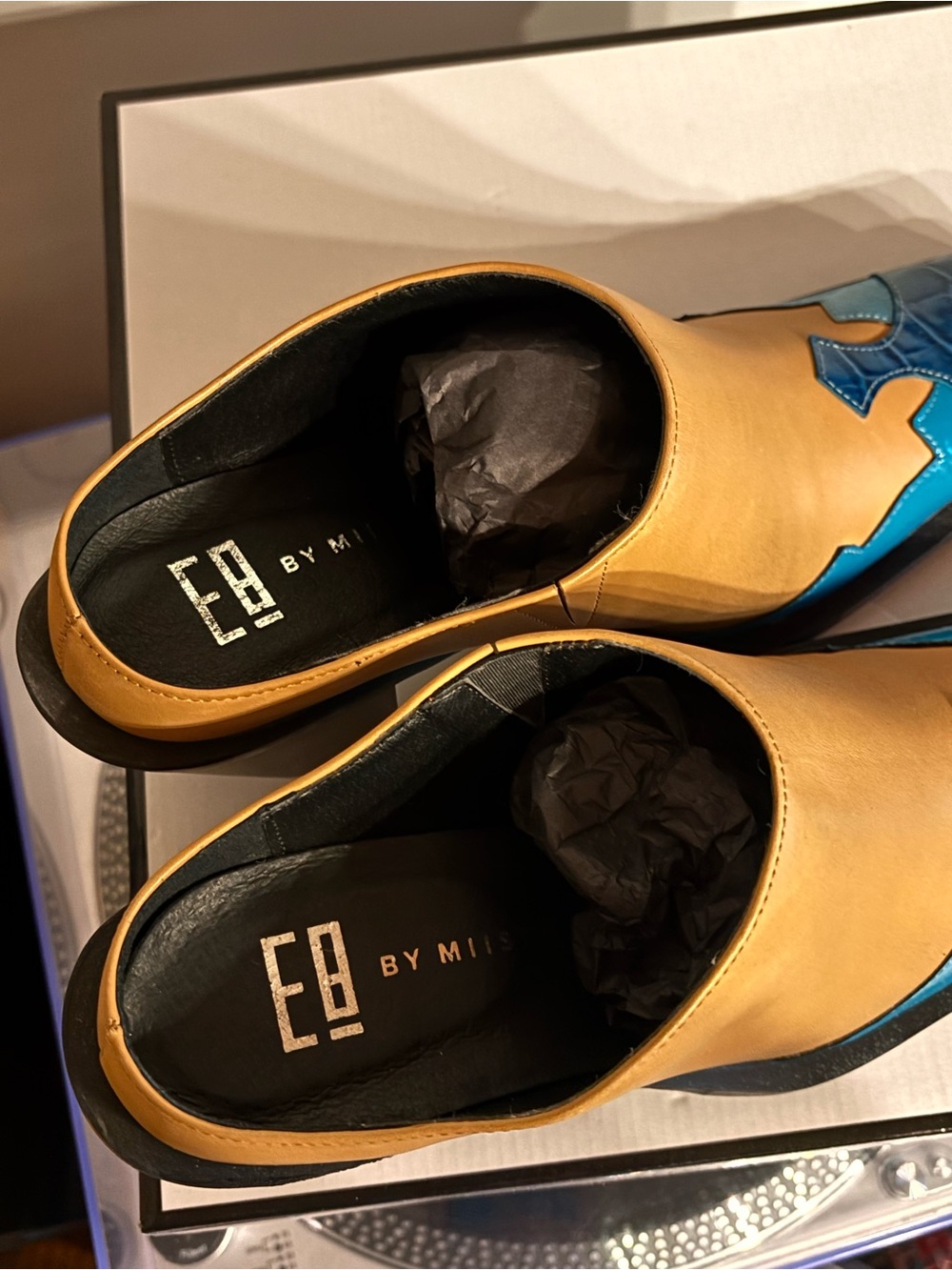 NIB E8 by Miista Dory Western Cowboy Beige Turquoise Blue Croc Leather Mules 38 - Picture 4 of 8
